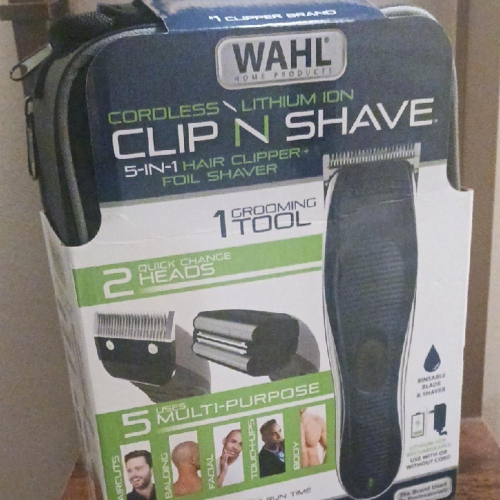 Wahl Cordless Lithium Ion Hair Clipper - Black
